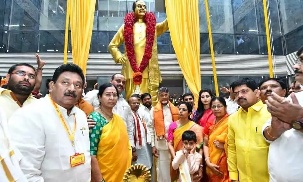 Chandrababu Naidu inaugurates new TDP State office in Mangalagiri