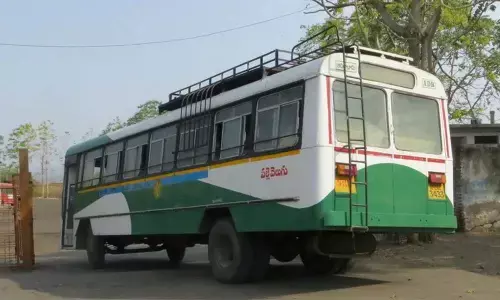 APSRTC invites tenders to hire rented buses for Express and Palle Velugu services