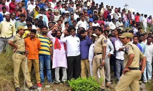 Hyderabad: Citizens sing paeans to VC Sajjanar