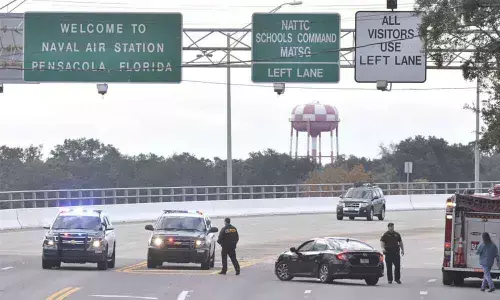 4 dead, 8 injured after Saudi Air Force trainee opens fire at US naval station