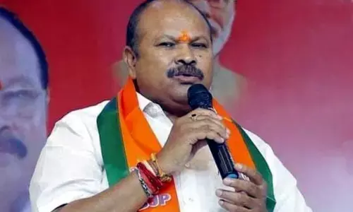 IT Grid Data Theft Case: Kanna Lakshmi Narayana writes to Jagan to query the accused