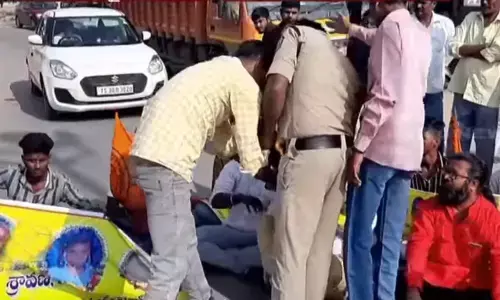 Hajipur victims families demand encounter of Marri Srinivas Reddy in Sexual Assault case