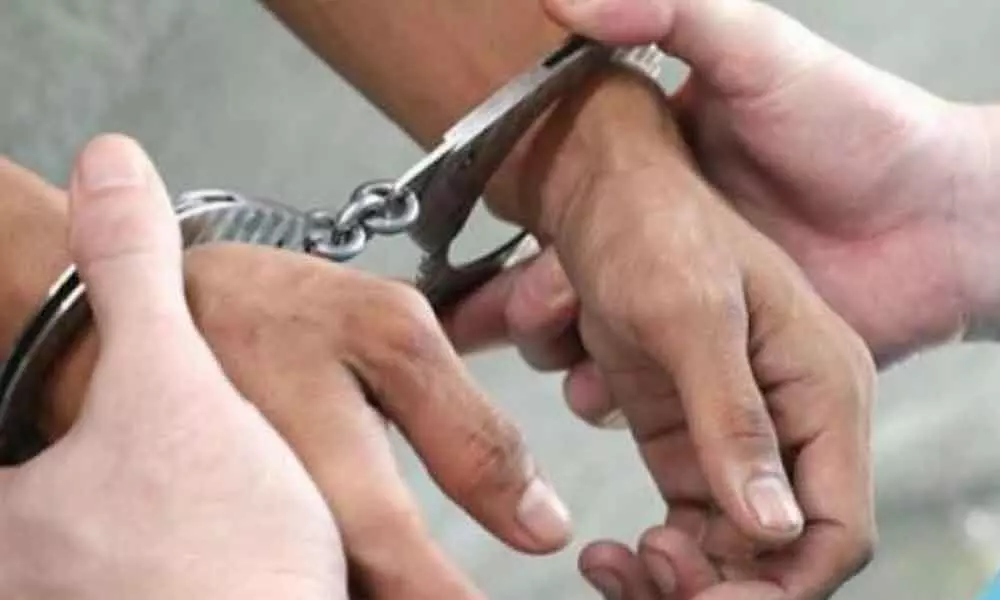 Hyderabad: 3 thieves held by Langar Houz police
