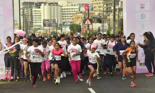 3,000 Women take part in Vizag Going Pink