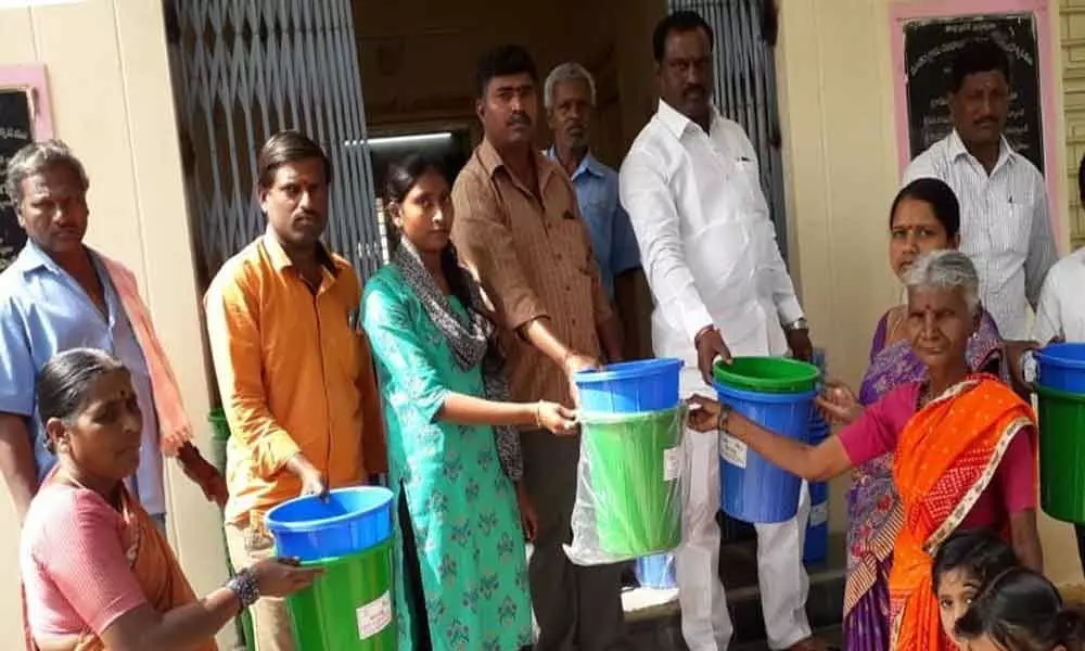 Garbage collection baskets distributed