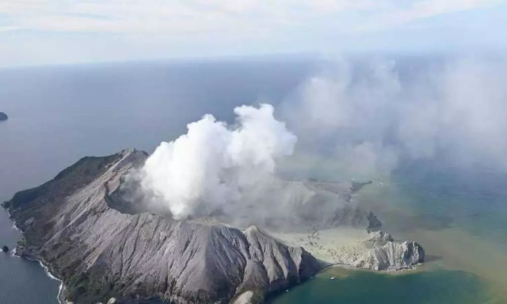 One dead in New Zealand volcano eruption, more fatalities likely