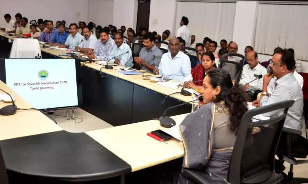 Visakhapatnam: Review meeting on Swatchh Survekshan 2020