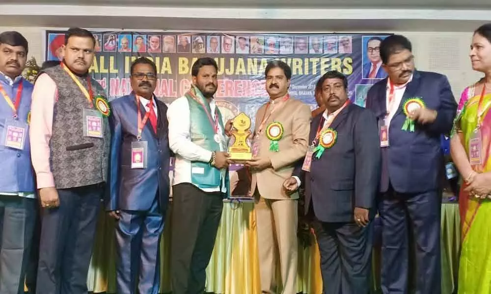Sarpanch Neelam Madhu Mudiraj receives national award