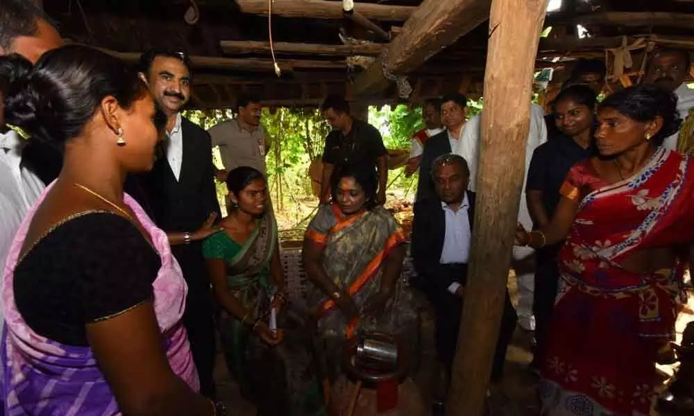 Governor Tamilisai Soundararajan visited Adivasis in Bhupalpally district