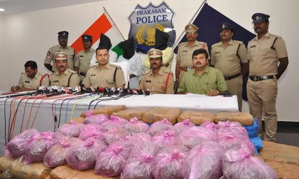 Ganja racket busted, three smugglers arrested  in Ongole
