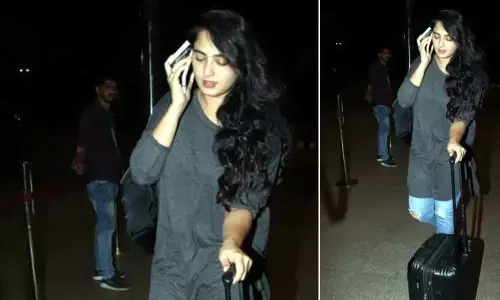Anushka looks dazzling without any cosmetics!