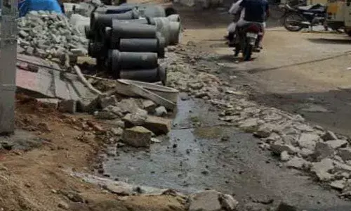 Drainage works left incomplete in Qutbullapur
