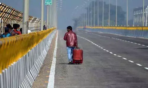 11-hour shutdown hits normal life in Northeast