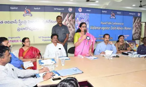 Women being trapped in the name of love: Vasireddy Padma