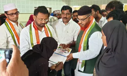 Hanamkonda: Congress slams government as education becomes dearer in Telangana State
