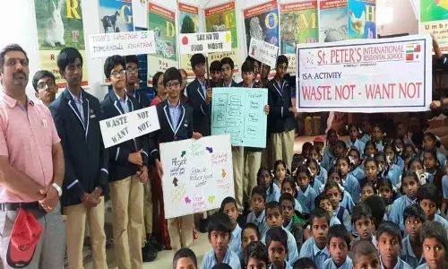 Dhulapalli: Rally campaigns against food wastage