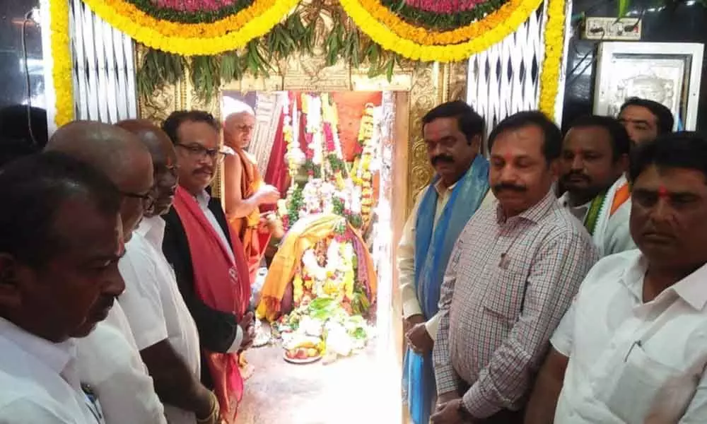 Padamati Anjaneya Swamy Brahmostvam celebrated in Makthal