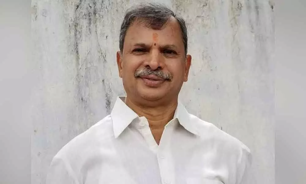 Vijayawada: Jagan destroying Telugu language, alleges Tulasi Reddy