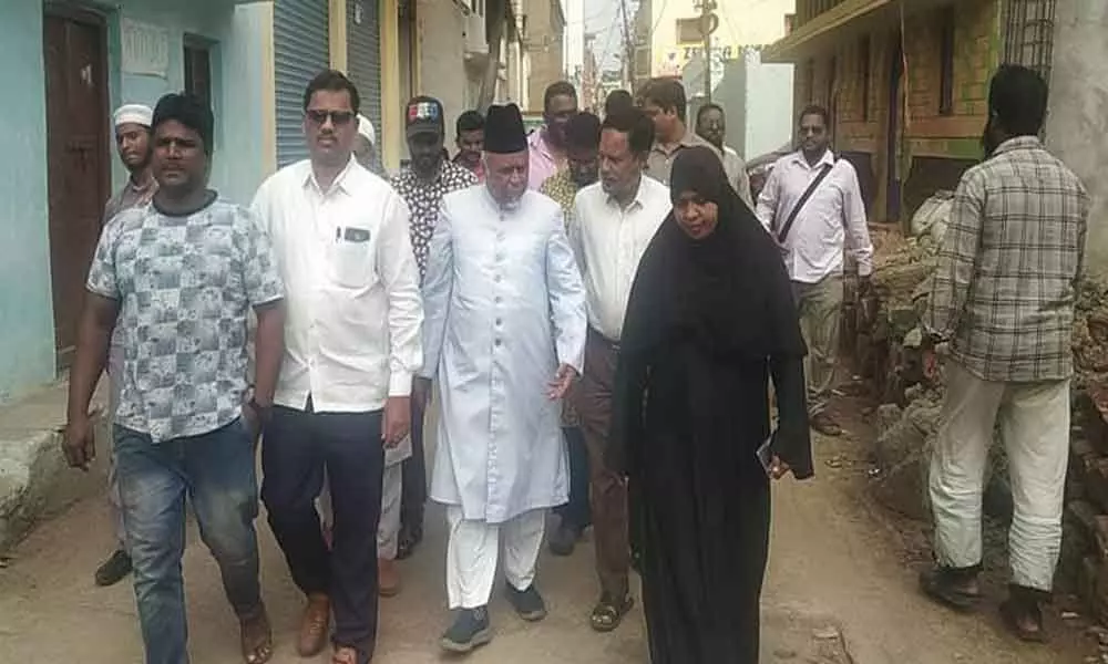 Yakutpura: MLA Syed Ahmed Pasha Quadri conducts paidaldaura