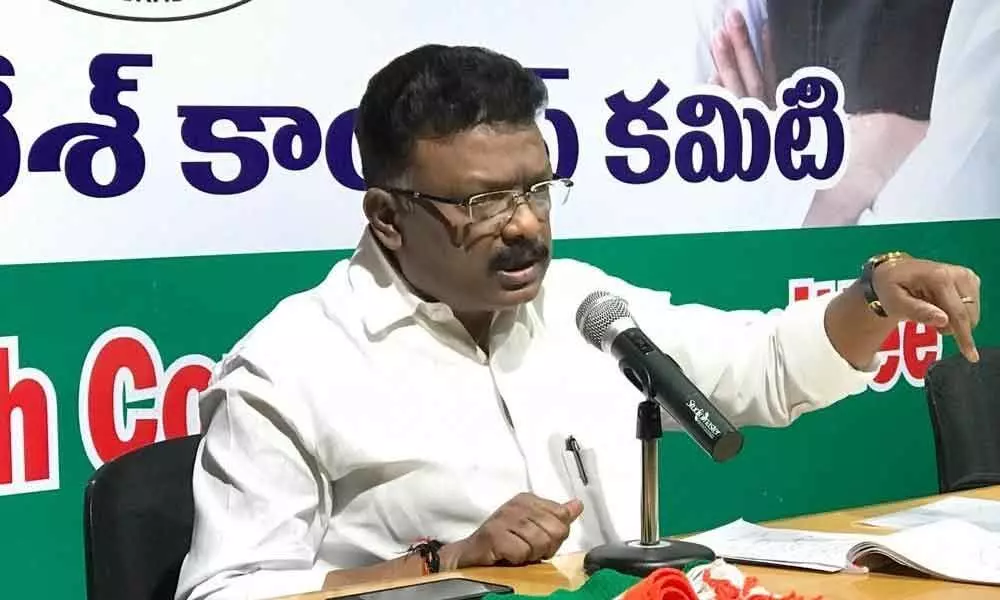 KCR turned Telangana into corrupt State: AICC national spokesperson Dasoju  Sravan