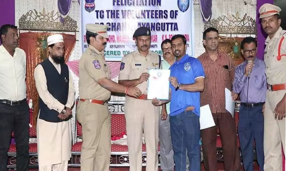 Hyderabad Police laud volunteers role in law & order