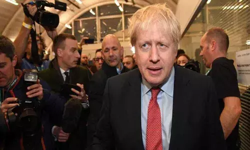 Boris Johnson wins majority in UKs Brexit election