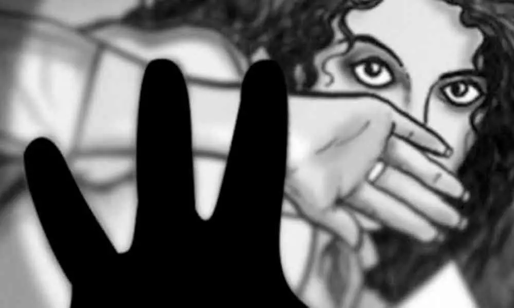 Two auto-rickshaw drivers held for raping 18-year-old in Hyderabad