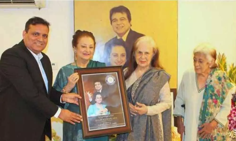 Veteran actor Dilip Kumar honoured