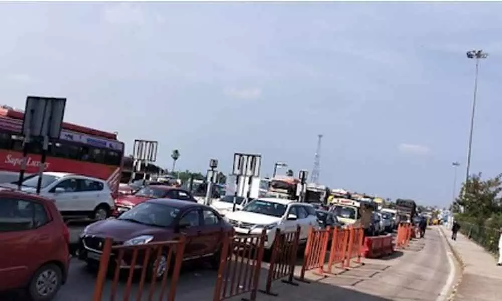 Telangana: Traffic jam at Pathangi toll plaza at Yadadri in view of FASTag facility