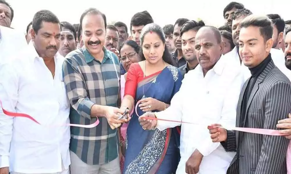 Kavitha inaugurates animal care centre at Vatti Nagulapalli