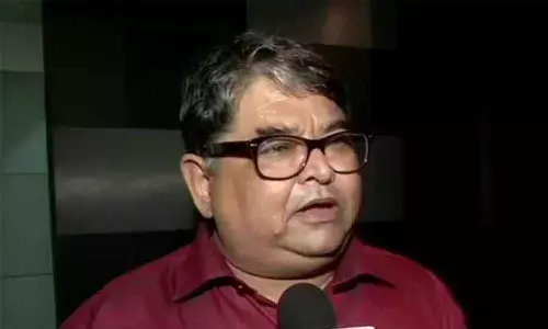 Thrash Rahul in public: Savarkars grandson