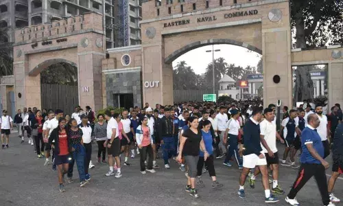 Visakhapatnam: 2,000 navymen take part in Swacchta Health Walk