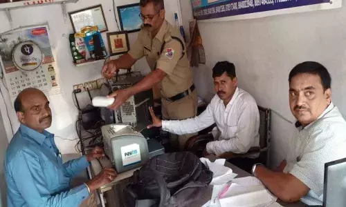 Bulk purchase of e-tickets by agents hits common man in Visakhapatnam