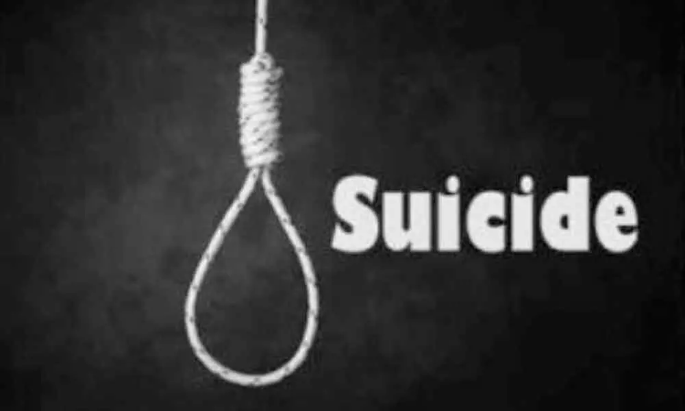 Class 10 student hangs self in Sangareddy