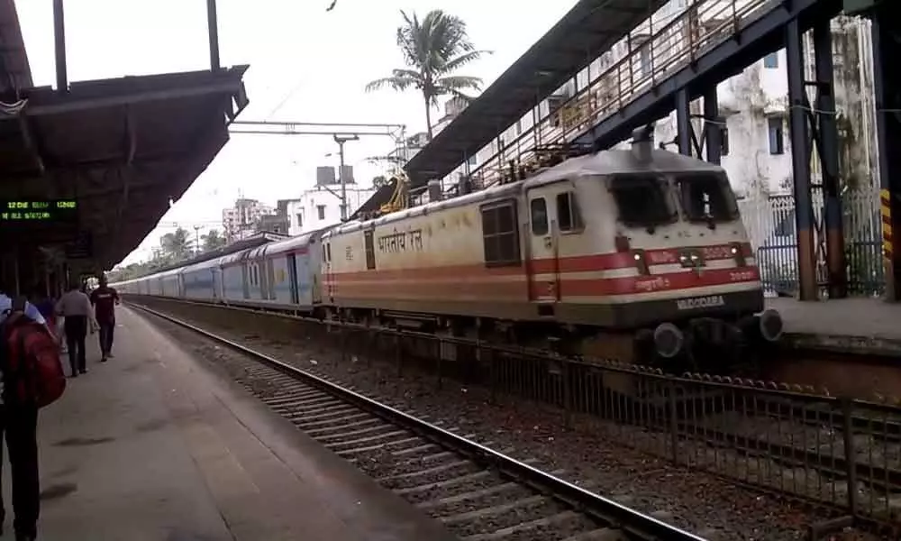 Eastern Railway Suspends: Eastern Railway Suspends All Its Services Between West Bengal and Northeast Due To Growing Unrest in the Region because of CAA Protests