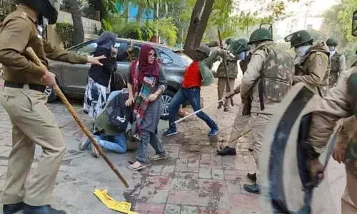 Jamia student Cops slammed girls and boys alike, my brave woman friends shielded me whose assault video is viral over Internet