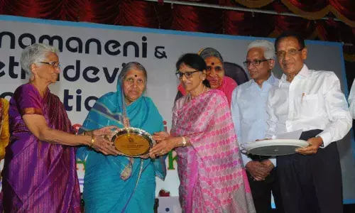 Vijayawada: Help the poor and needy, exhorts Sindhutai Sapkal