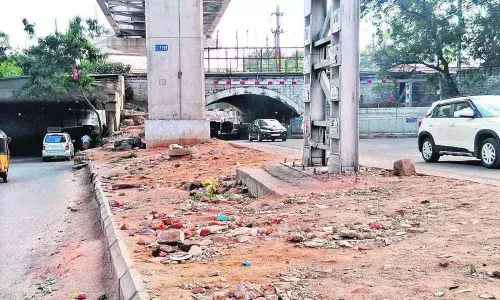 Garbage dumped at Oliphant rail bridge