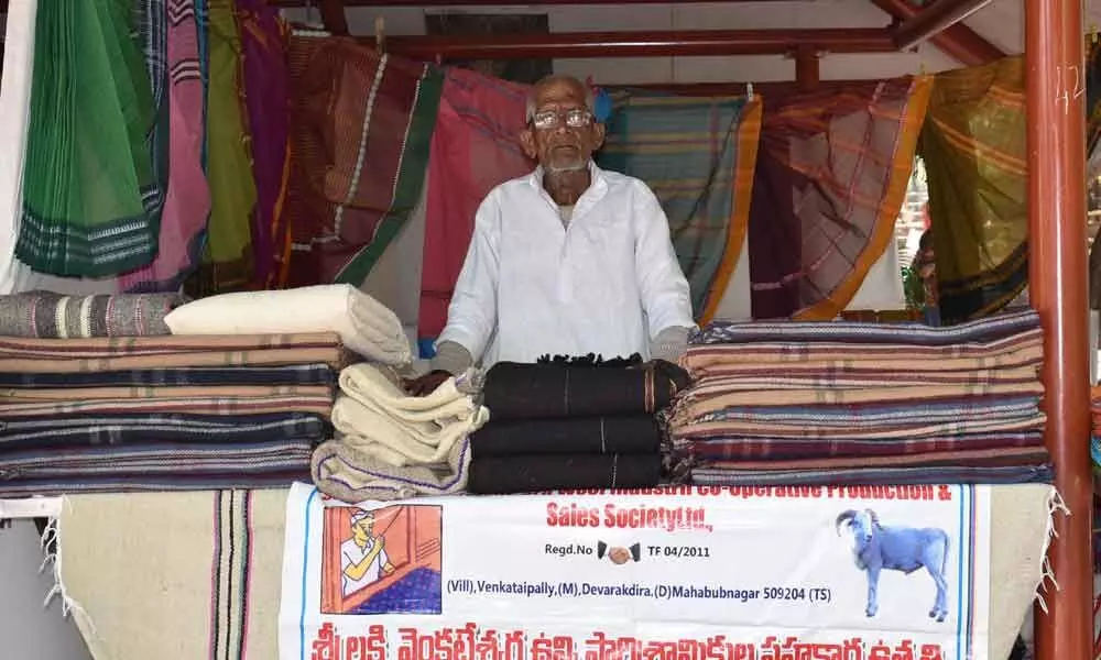 Weavers struggling to save rich legacy from extinction