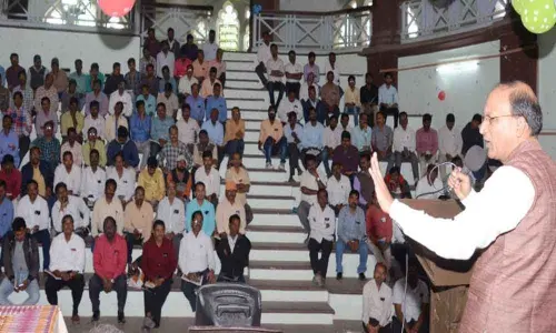 Medak: Inculcate good citizen values, teachers told