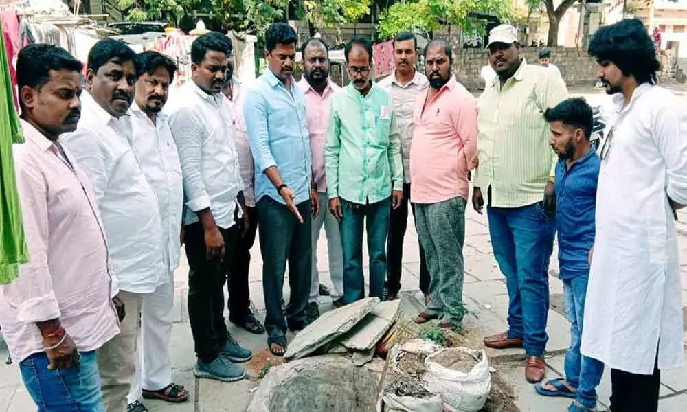 Musheerabad: Choked drainage line inspected by officials