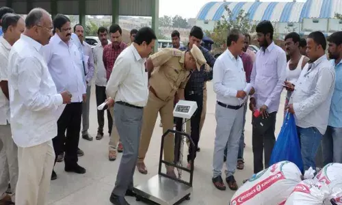 Civil Supplies Department procures 1.85 lakh MT paddy from Bhongir farmers