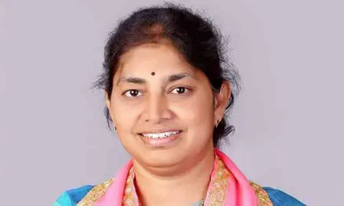 Telangana: Aler MLA Sunitha injured after portion of slab falls on her