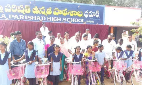 Gadwal: MLA Bandla Krishna Mohan Reddy promises to develop Gadwal as an education hub