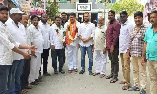 TRS cadre urged to strengthen party