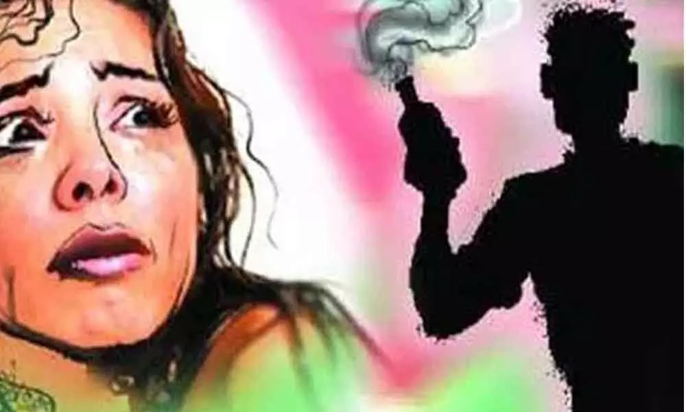 Acid attack on woman conductor in Bengaluru