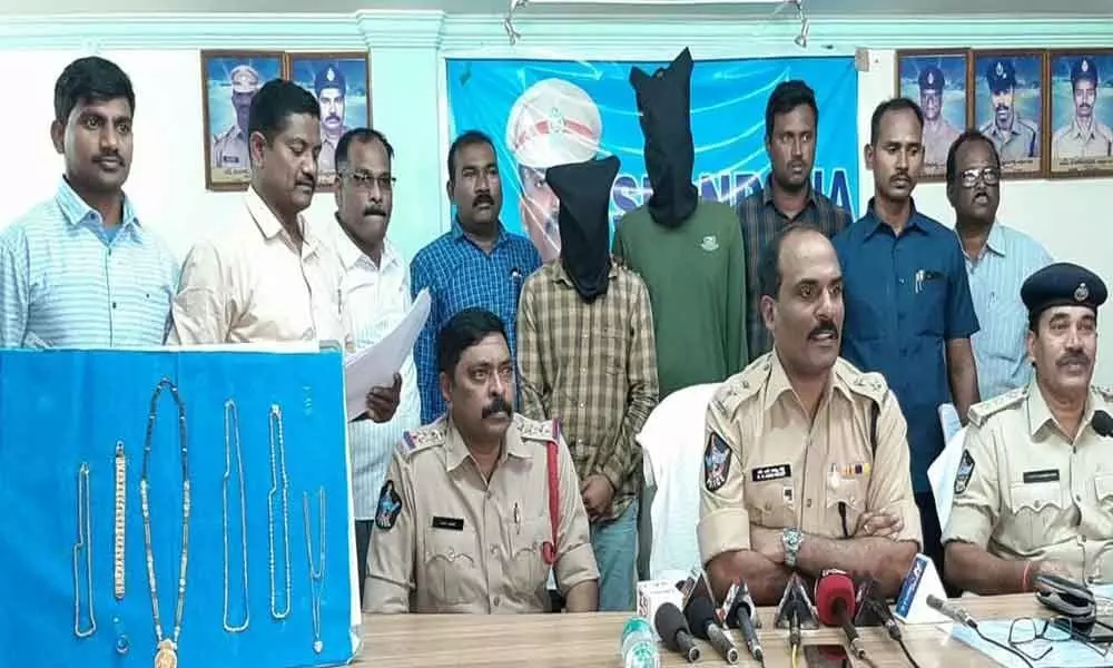 Two arrested, 22 tola gold ornaments recovered: SP R N Ammi Reddy
