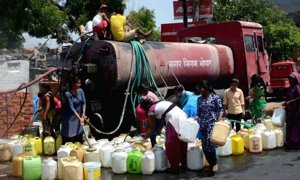 Campaign underway in MP to resolve water crisis - The Hans India