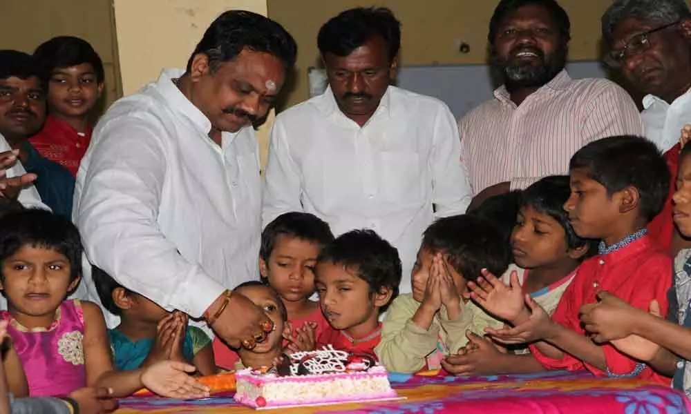 Congress leader Gali Anil Kumar celebrates birthday at orphanage in Ameenpur