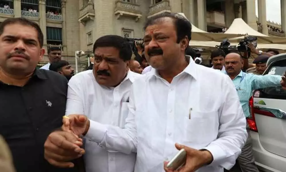 Karnatakas 12 BJP members take oath as MLAs
